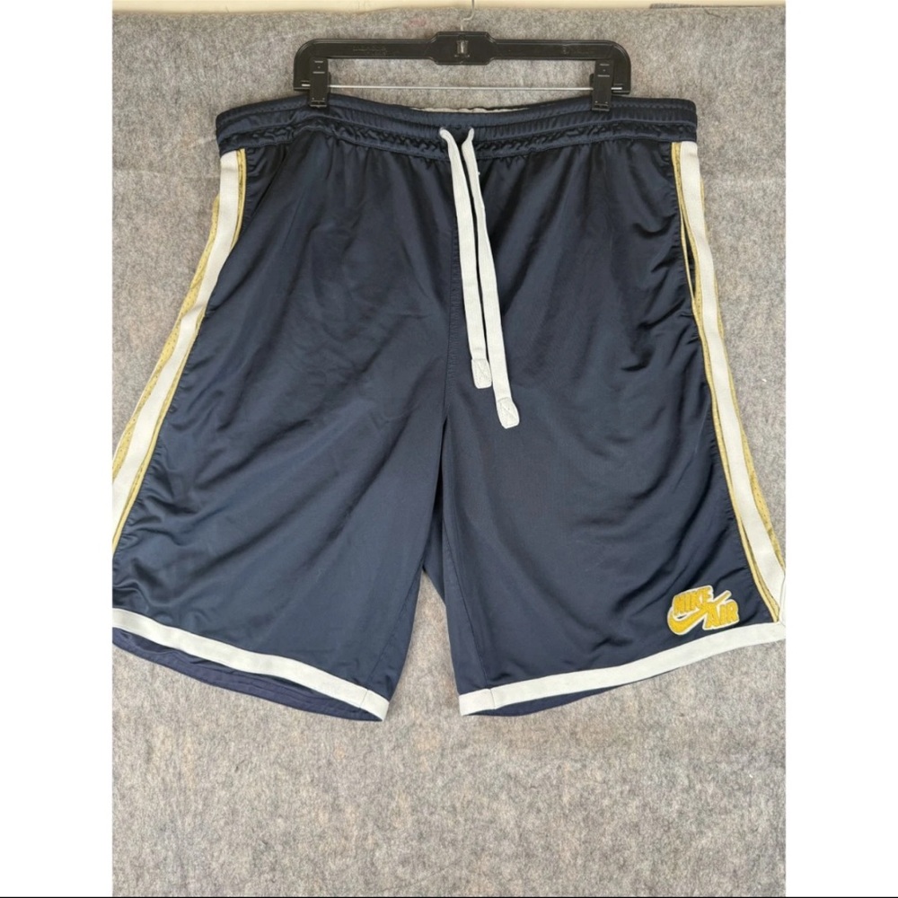 Vintage Nike Air Basketball Shorts Men's Navy Blue Logo Athletic Performance XXL